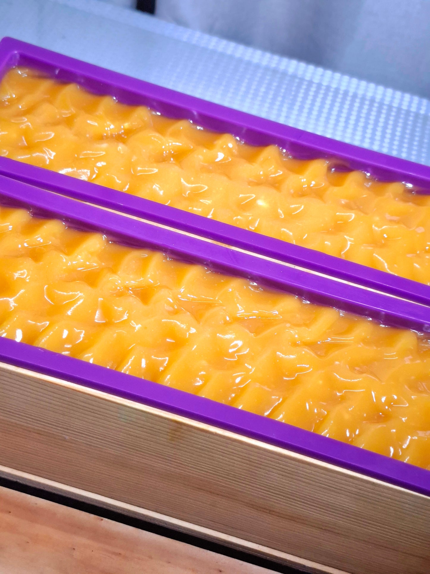 Golden Glow (Papaya/ Turmeric/ Kojic) Natural Cold Processed Handmade Bar/ Artisan Soap